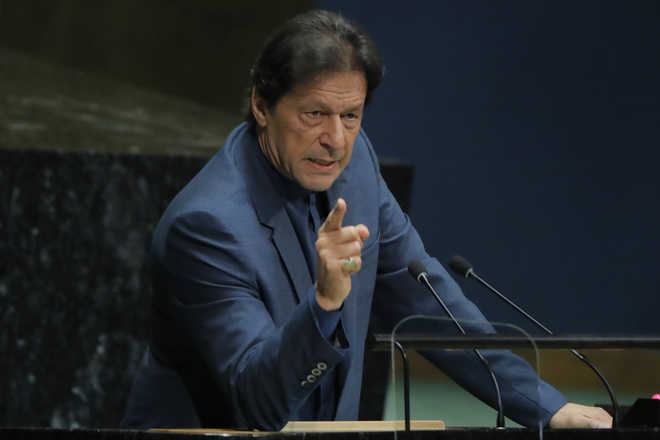 کارکردگی دکھاؤ ورنہ گھر جاؤ: وزیراعظم