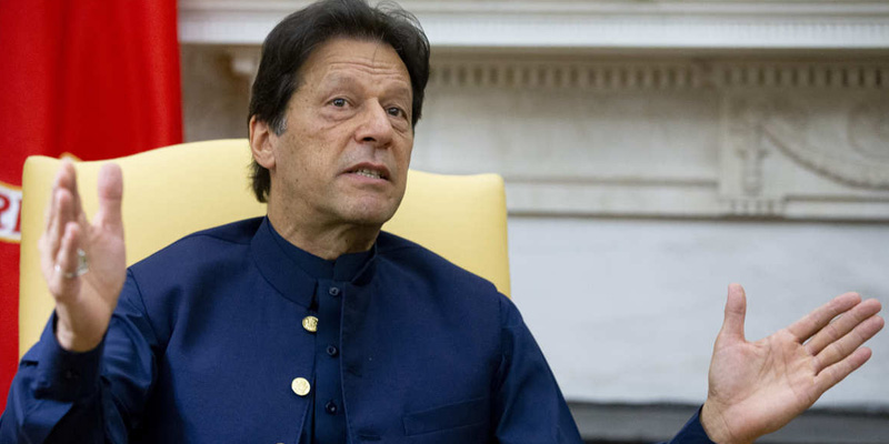 عمران خان حکومت نے اہم وفاقی وزیر کا 115ارب کرپشن سکینڈل سامنے لانیوالے افسر کو عہدے سے ہٹا دیا