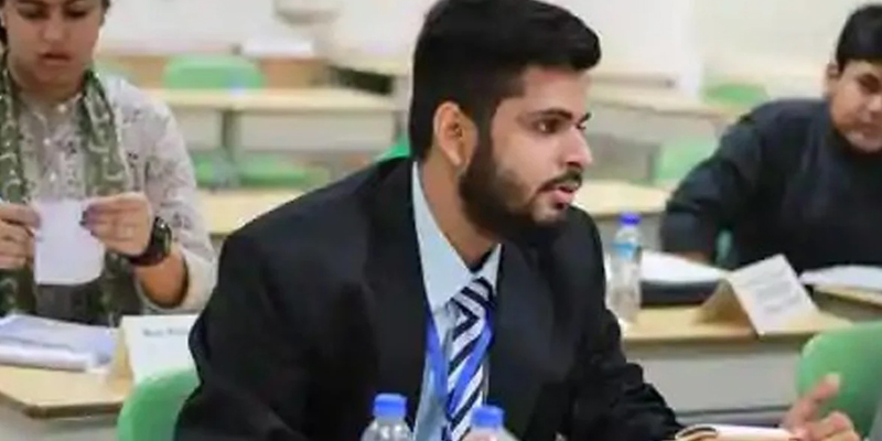 مجھے یقین ہے اسلام کو پوری طرح نہیں سمجھا گیا،اسلامیات کے داخلہ امتحان میں اول آنے والے پہلے ہندو طالبِ علم کا دعویٰ