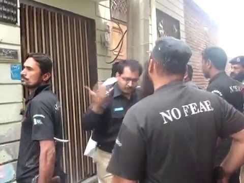 غلط اطلاع پر غلط گھر میں چھاپہ مارنا نوابشاہ پولیس کو مہنگا پڑ گیا