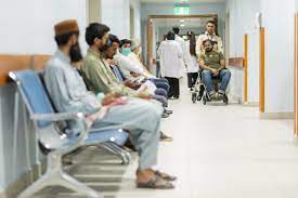 فیصل آباد: ٹانگ کی مریضہ کے پِتے اور پِتے کی مریضہ کی ٹانگ کا آپریشن کردیا گیا