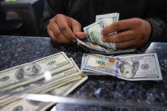 ڈالر کی قیمت میں مزید کمی، روپیہ مستحکم ہونے لگا