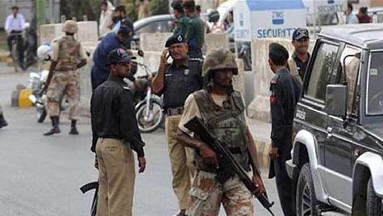 کراچی: رینجرزاورپولیس کی کارروائی، ڈکیتی، سٹریٹ کرائم کی وارداتوں میں ملوث ملزم گرفتار