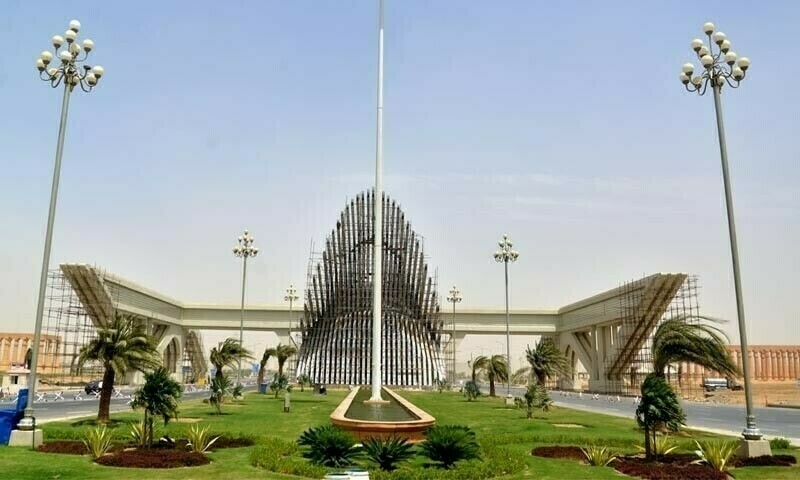 بحریہ ٹاؤن کی متعدد عمارتیں سیل، ملک بھر میں درجنوں گاڑیاں ضبط، اکاؤنٹس منجمد