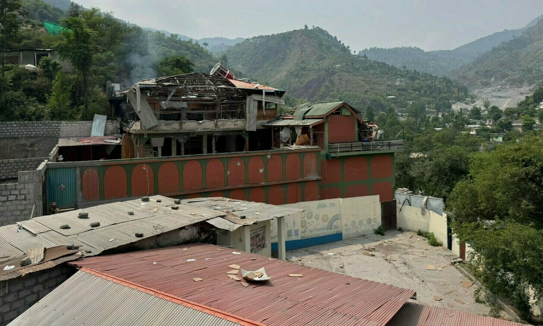’مسئلہ کشمیر حل کیے بغیر دونوں ممالک تنازعات کے دلدل سے نہیں نکل پائیں گے‘